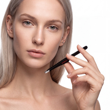 Browmance Eyebrow Tweezers