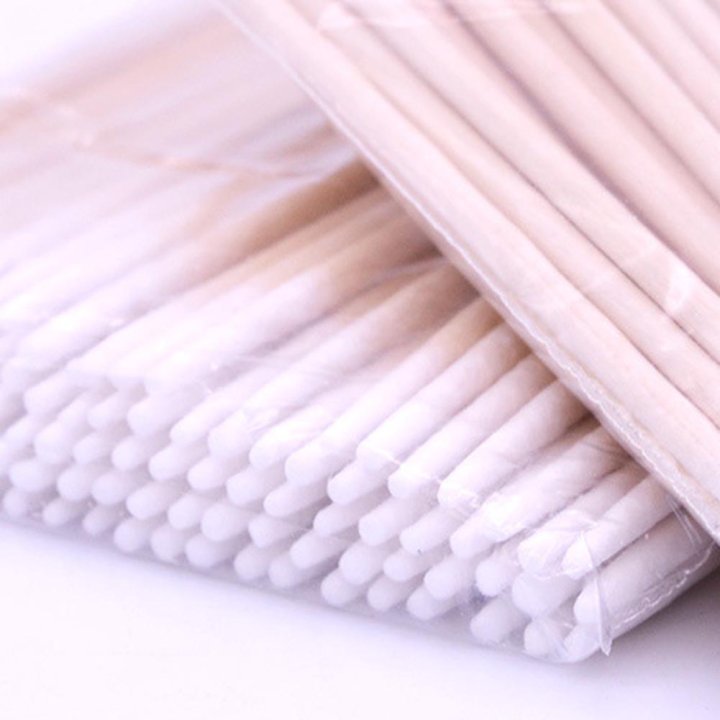 Wooden sticks cotton swab